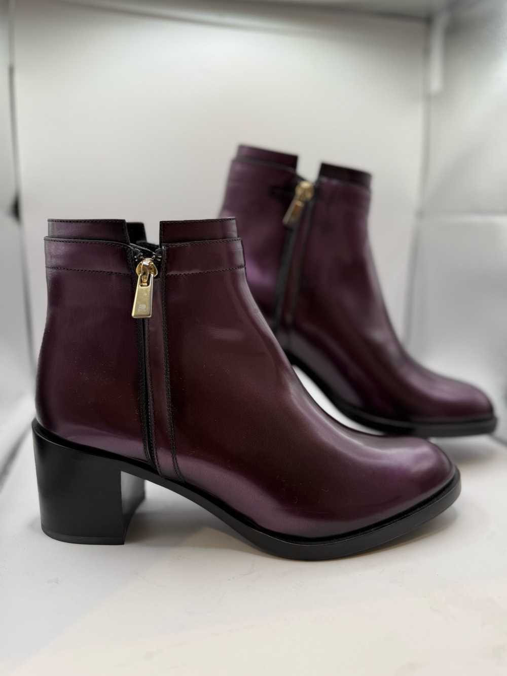 Fratelli Rossetti Burgundy Leather Ankle Boots with Gold Zip